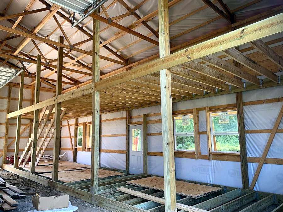 Barn Buildiing Shot